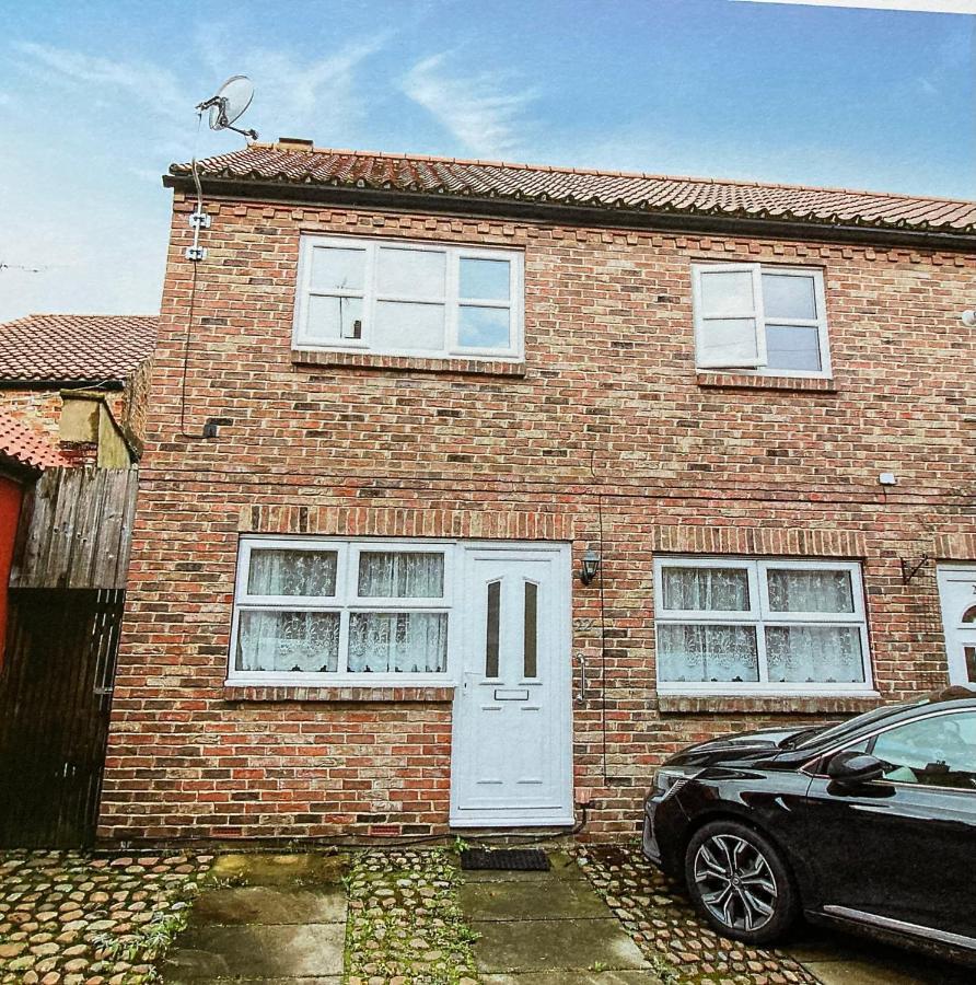 Modern 2 Bedroom Ground Floor Apartment With Parking Ripon City Centre Exterior photo